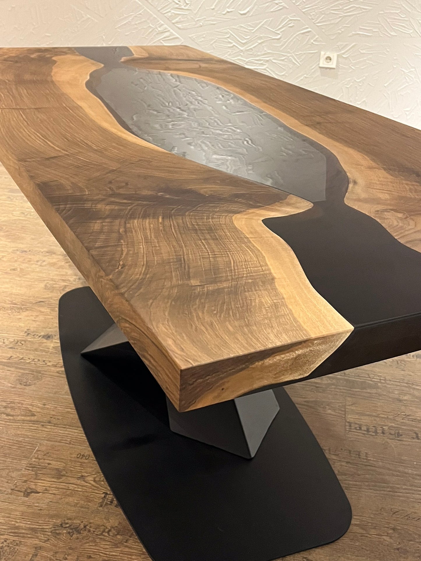 Luxury Walnut Epoxy River Table – Solid Wood Dining Table
