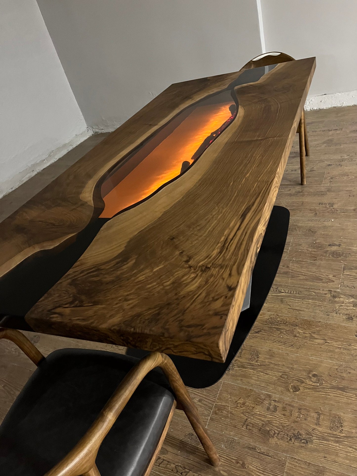 Luxury Walnut Epoxy River Table – Solid Wood Dining Table