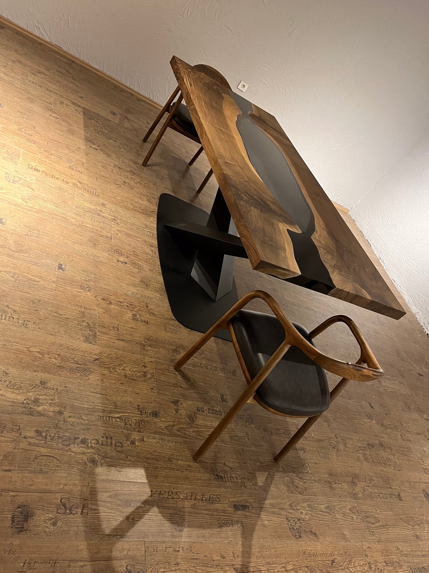 Luxury Walnut Epoxy River Table – Solid Wood Dining Table